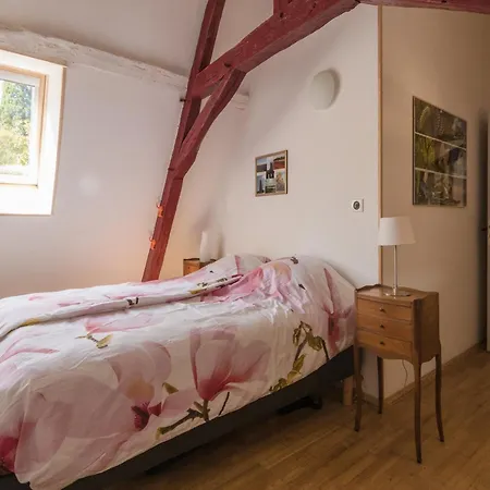 Dom wakacyjny Lovely In With Terrace Peyzac-le-Moustier