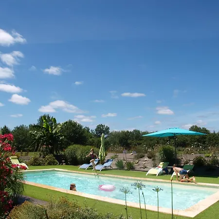 Holiday home Lovely In With Terrace Peyzac-le-Moustier