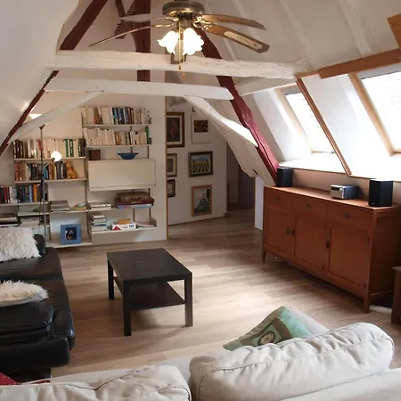 Holiday home Lovely In With Terrace Peyzac-le-Moustier