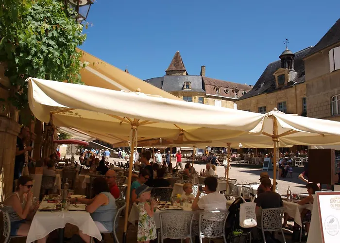 Σπίτι διακοπών Lovely In With Terrace